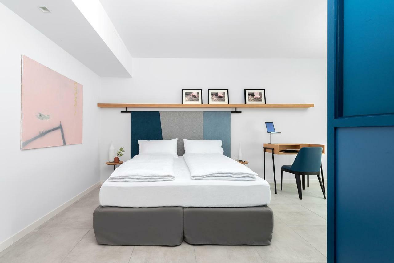 Bnbiz - Coworking Hotel Фьоренцуола-д'Арда Экстерьер фото