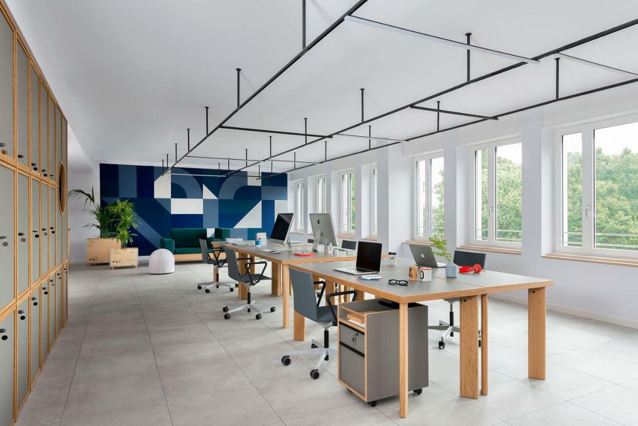 Bnbiz - Coworking Hotel Фьоренцуола-д'Арда Экстерьер фото